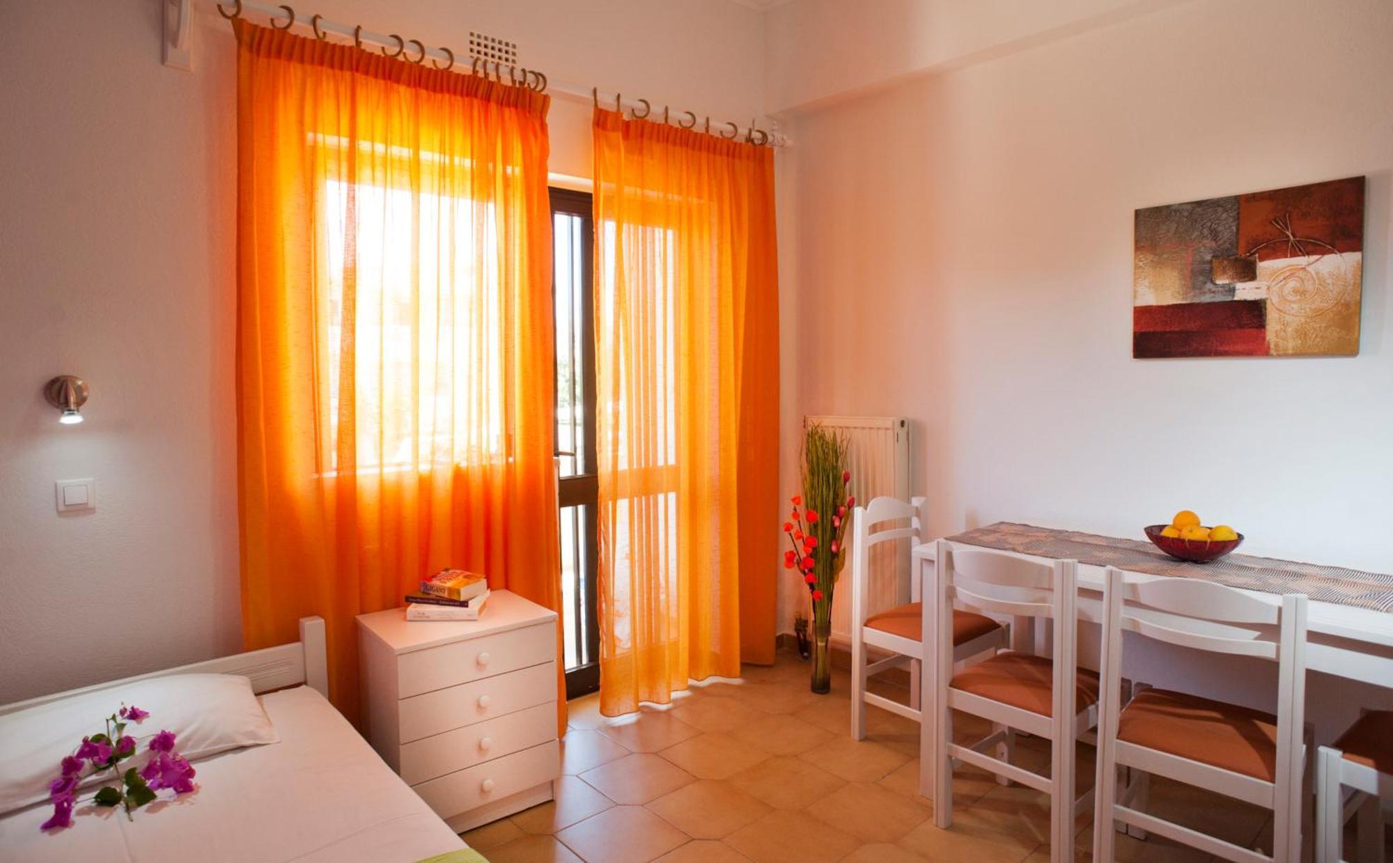 Nikolas Suites Kato Daratso Bilik gambar