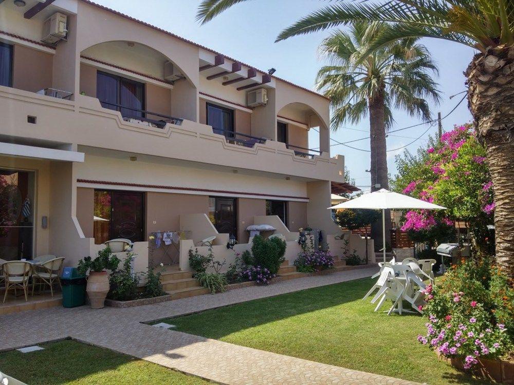 Nikolas Suites Kato Daratso Luaran gambar